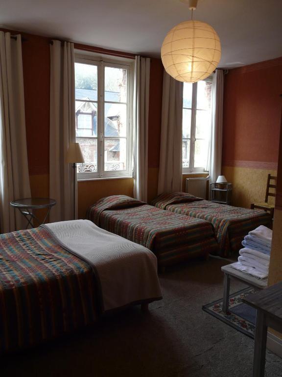 Hotel Henri IV Saint-Valery-en-Caux Bilik gambar